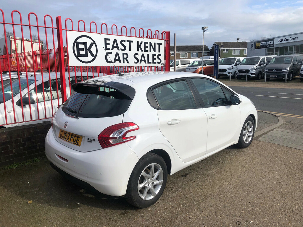 Peugeot 208 1.4 E-hdi Active Hatchback Egc Euro 5 GJ63PGE White #5