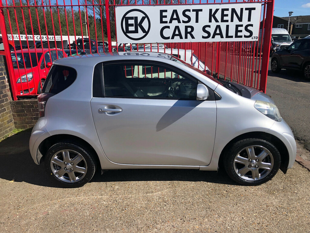 Toyota IQ 1.0 Vvt-i 2 Hatchback Euro 5 68 Silver #5