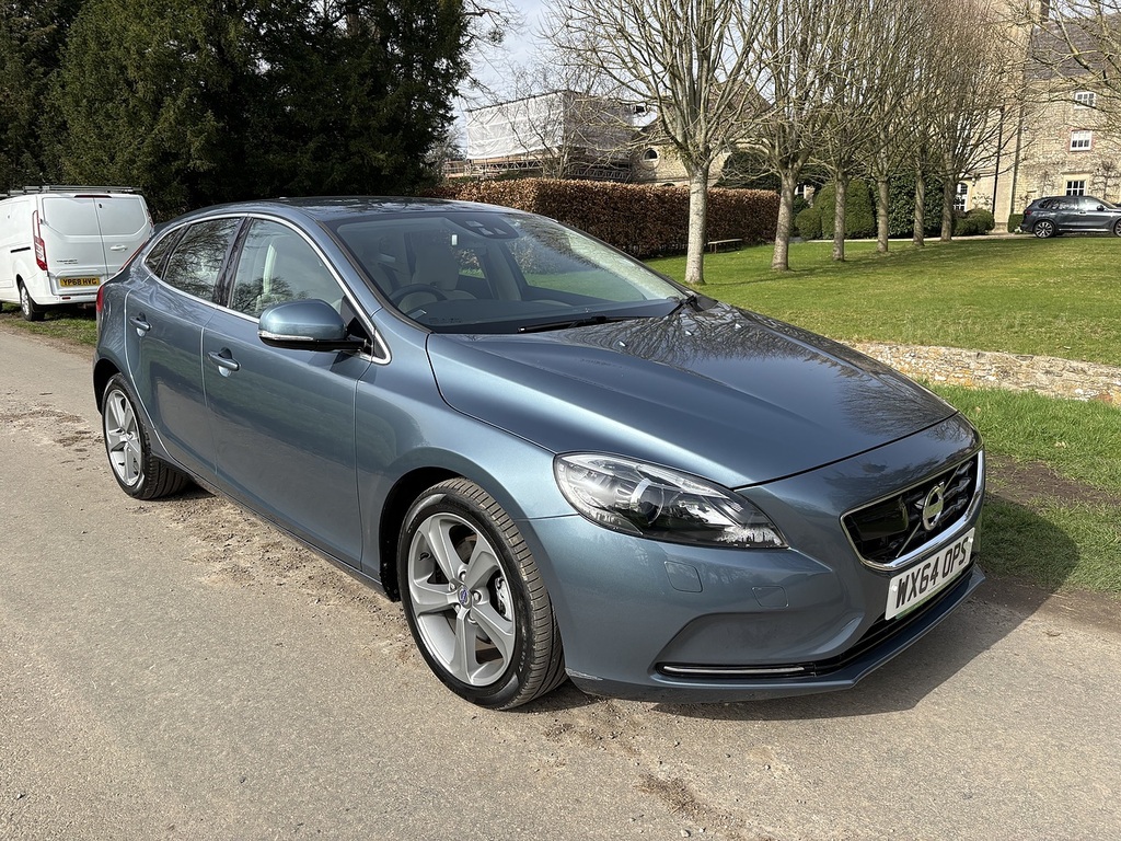 Volvo V40 T4 Se U556508 Blue #2