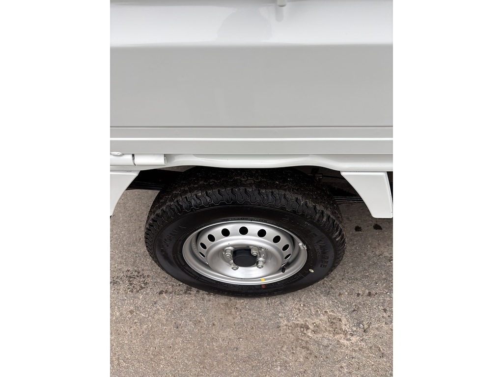 Mitsubishi  Dropside Pick Up Silver #10