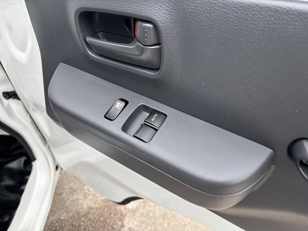 Mitsubishi  Dropside Pick Up Silver #13