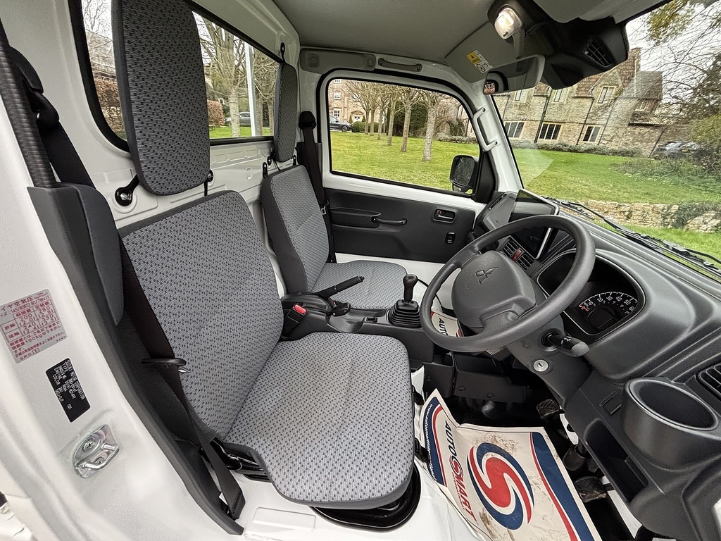 Mitsubishi  Dropside Pick Up Silver #15
