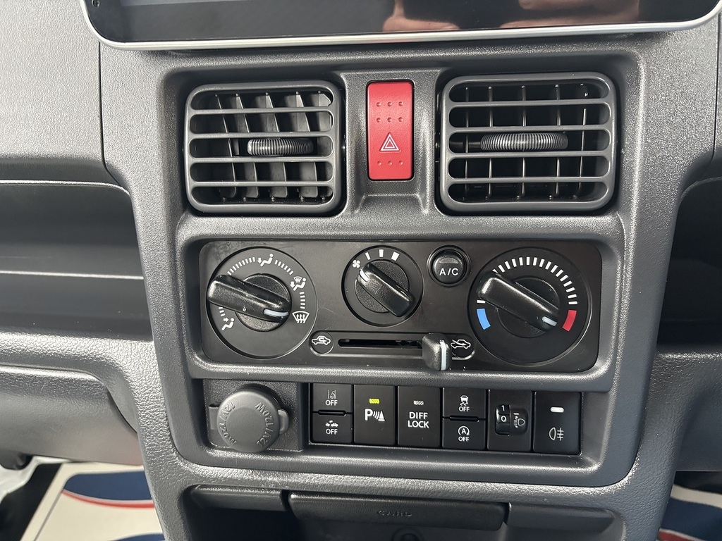 Mitsubishi  Dropside Pick Up Silver #20