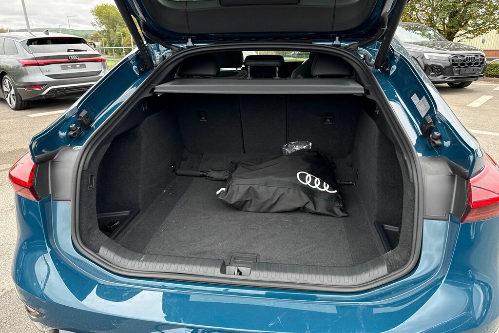 Audi A6 Sportback Edition 1 E-tron 210,00 Kw PK25KKE Blue #6
