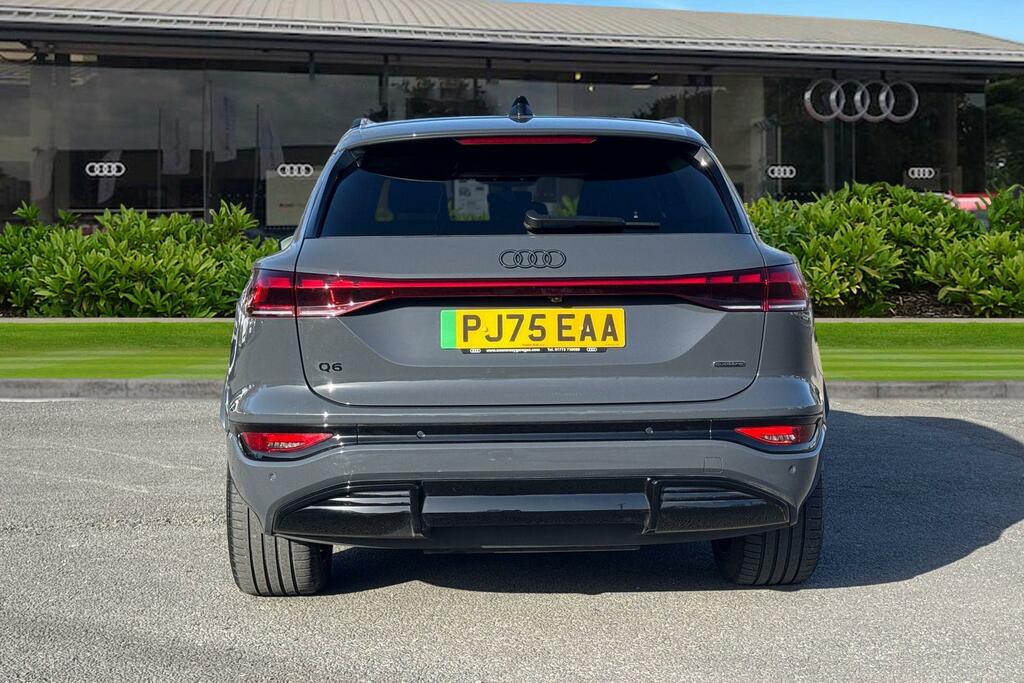 Audi Q6 E-Tron Q6 Suv Edition 1 E-tron Quattro 285,00 Kw PJ75EAA Grey #4