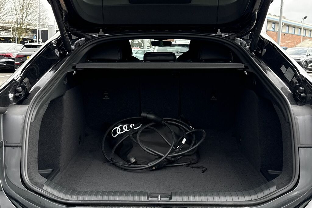 Audi A6 E-tron Sportback Sportback Edition 1 E-tron Performance 270,00 Kw PX75WJA Black #6