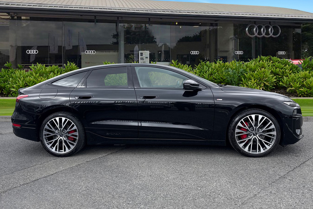 Audi A6 E-tron Sportback Sportback Edition 1 E-tron Performance 270,00 Kw PX75WJA Black #3