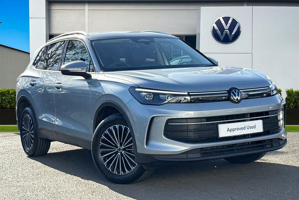 Volkswagen Tiguan 1.5 Tsi Ehybrid Match Dsg Interior Ambient L Silver