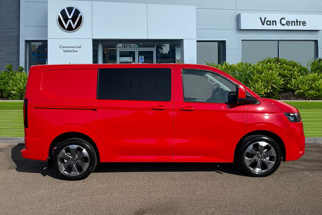 Volkswagen Transporter 2.0 Tdi 150Ps Commerce Pro Kombi Van BV26OOC Red #3