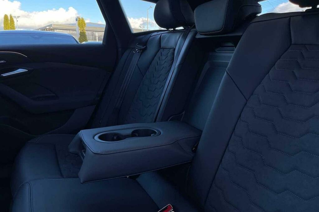 Audi A6 E-tron Avant Avant Edition 1 E-tron Performance 270,00 Kw White #23