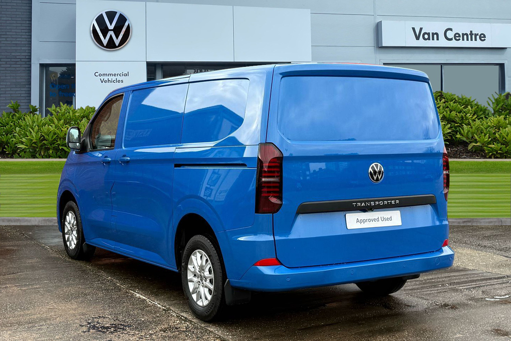 Volkswagen Transporter 2.0 Tdi 150Ps Commerce Pro Van BG26EWY Blue #2