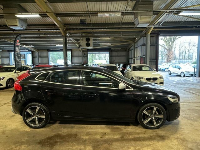 Volvo V40 Hatchback MF66HYM Black #5