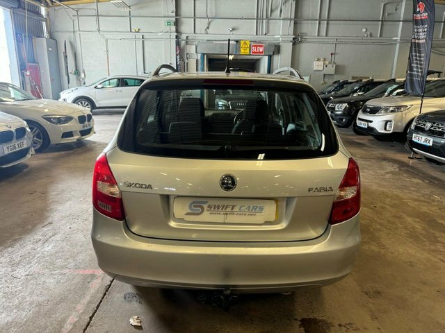 Skoda Fabia Estate CE14OES Silver #4