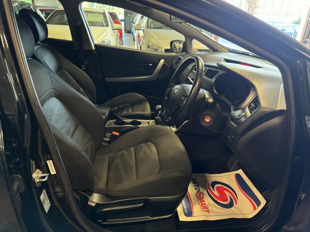 Kia Ceed Hatchback FN15TGE Black #6