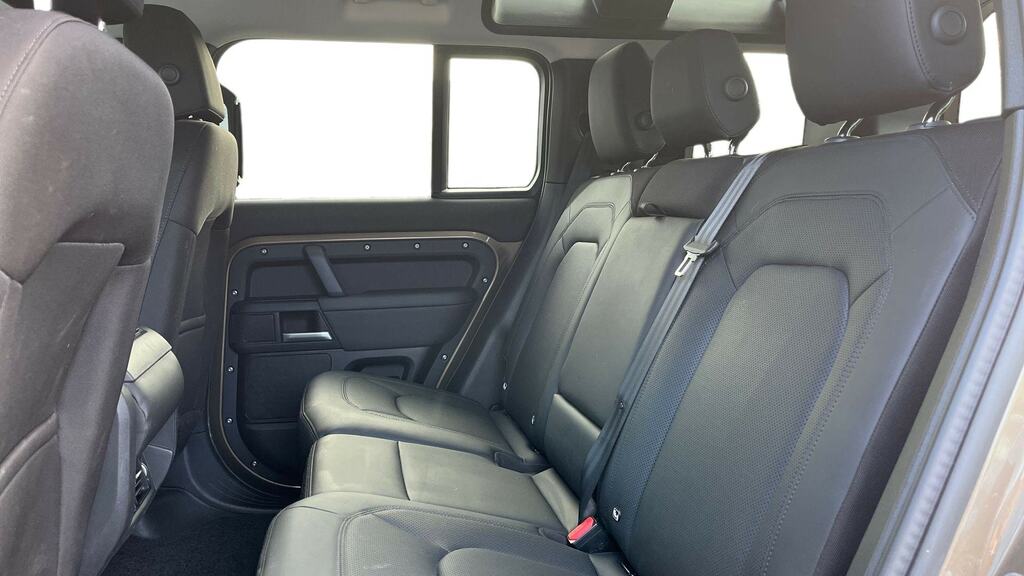 Land Rover Defender 110 3.0 D250 S 110 6 Seat CX25UON Brown #4