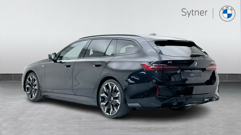 BMW i5 442Kw M60 Xdrive 84Kwh YR26GXF Black #2