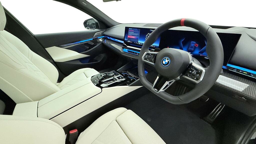BMW i5 442Kw M60 Xdrive 84Kwh YR26GXF Black #6