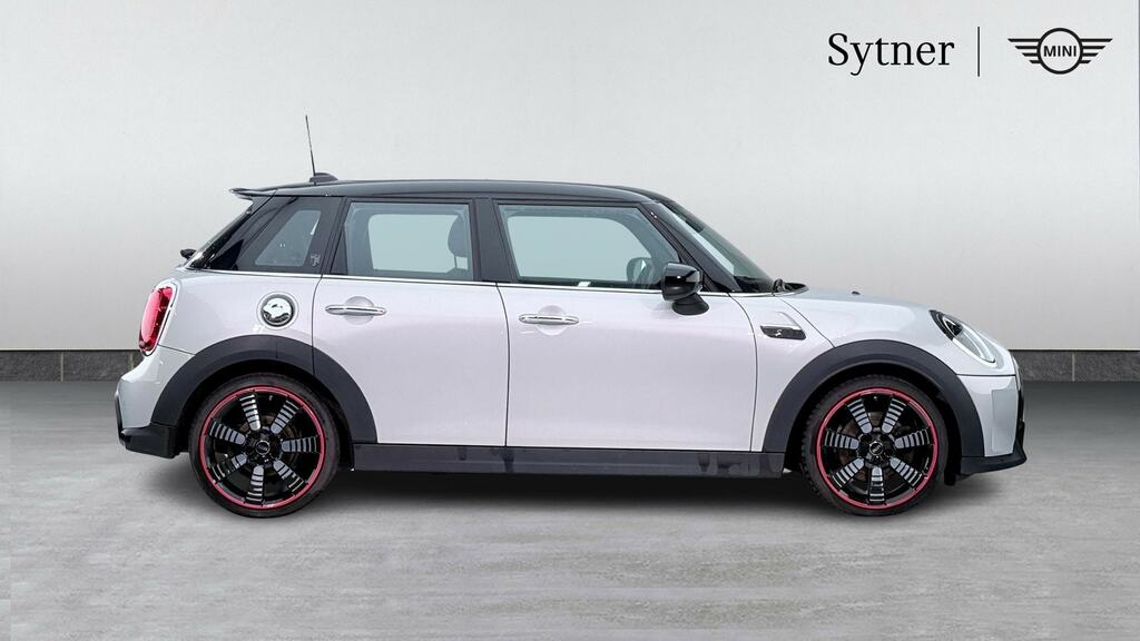 Mini Hatch 2.0 Cooper S Exclusive Comfortnav Pack White #3