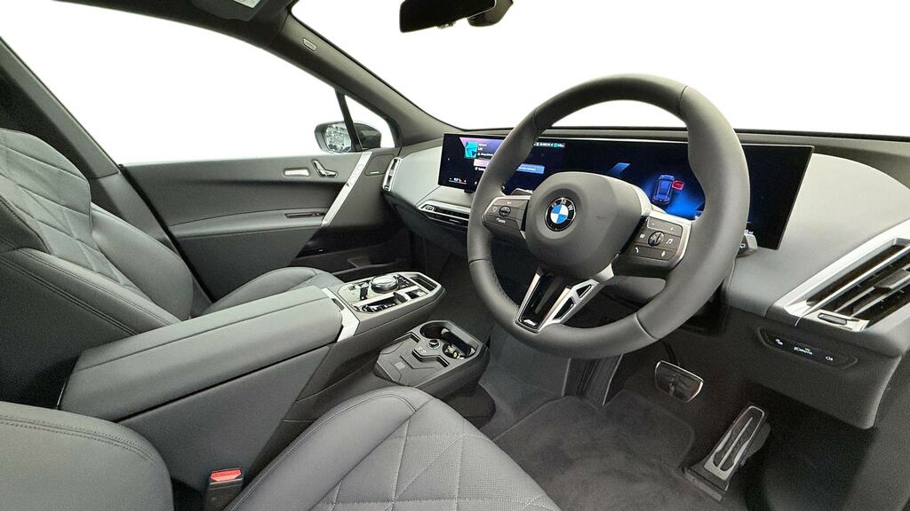 BMW iX 400Kw Xdrive60 M Sport 112Kwh YR26BPZ Black #6