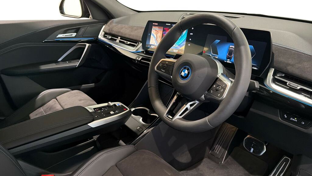 BMW iX2 150Kw Edrive20 Shadow Edition 65Kwh CV26HAE Black #6