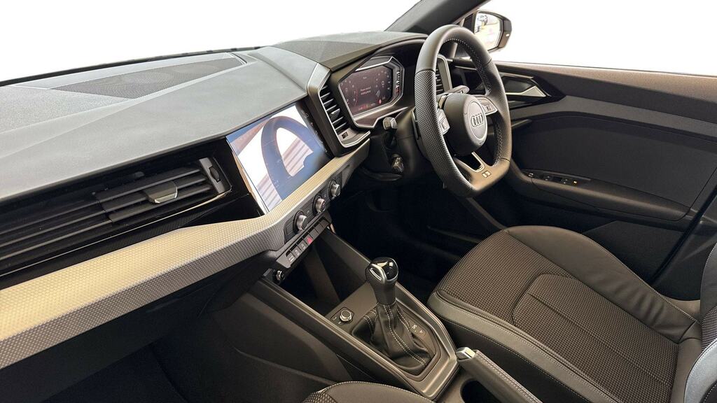 Audi A1 35 Tfsi Black Edition S Tronic YK26HGZ Grey #2