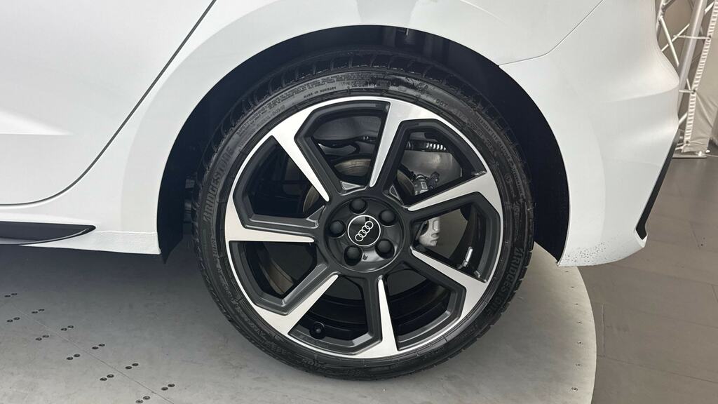 Audi A1 30 Tfsi Black Edition LJ26VPW White #5