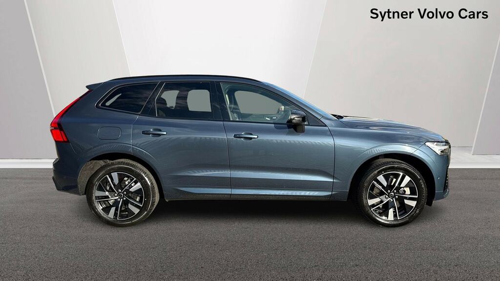Volvo XC60 2.0 B5p Plus Dark Awd Geartronic DG26WLA Blue #3