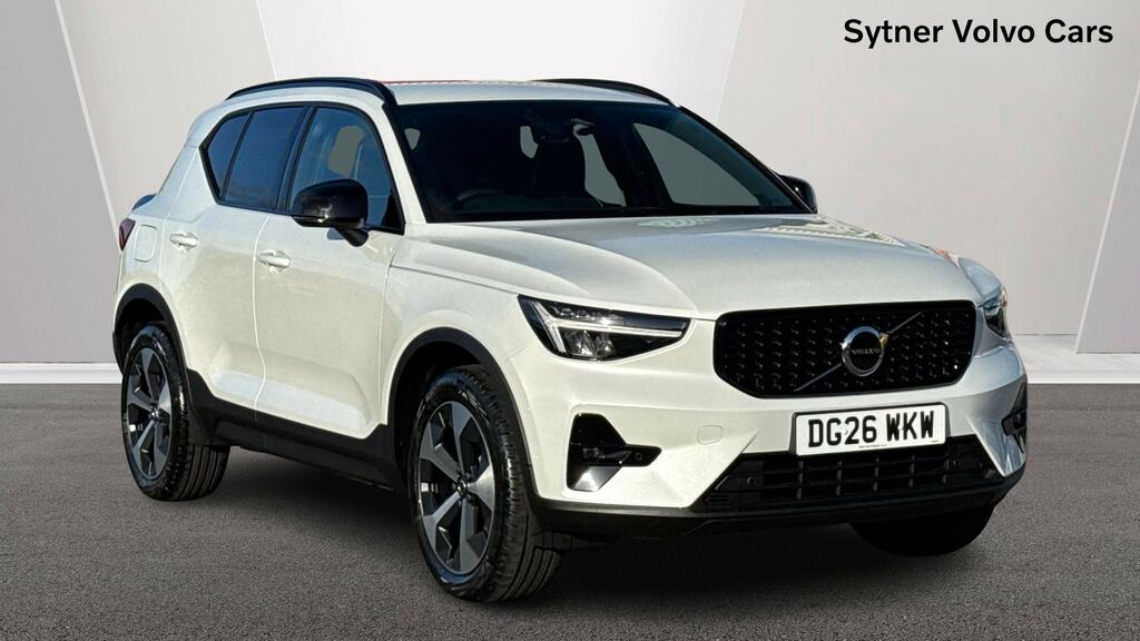 Volvo XC40 2.0 B4p Plus Dark White