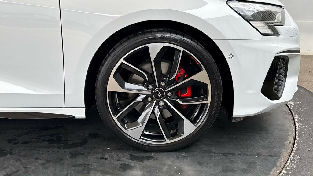 Audi A3 35 Tfsi Vorsprung S Tronic White #5