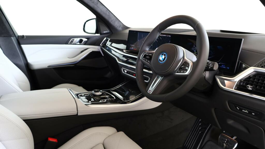 BMW X5 Xdrive50e M Sport FJ26OJC Black #6