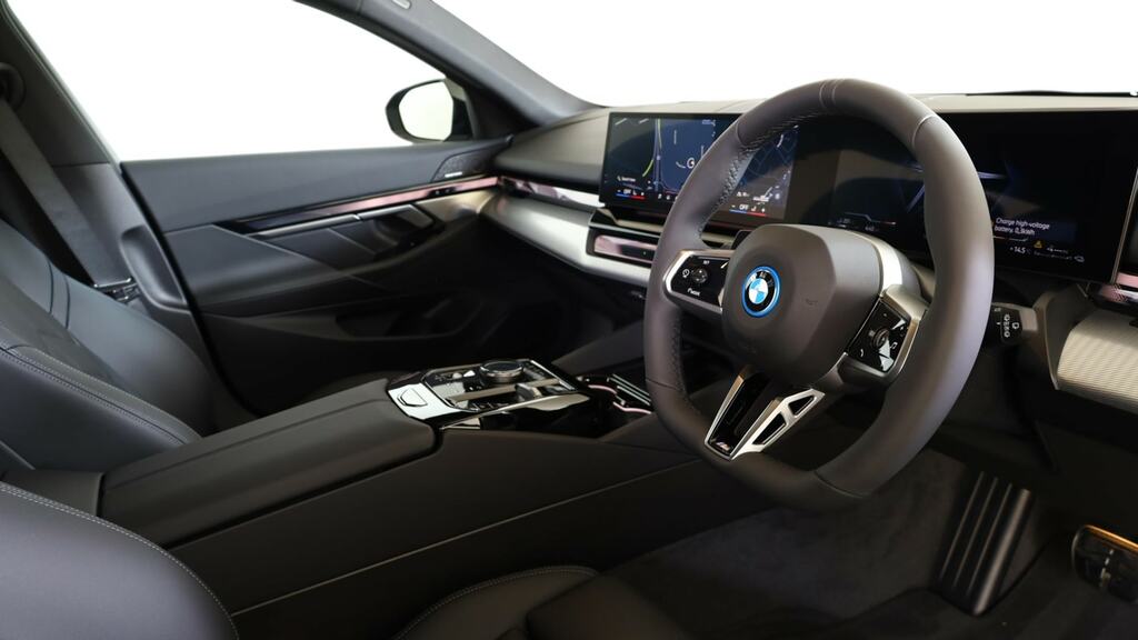 BMW 5 Series 530E M Sport FL26YRN Black #6