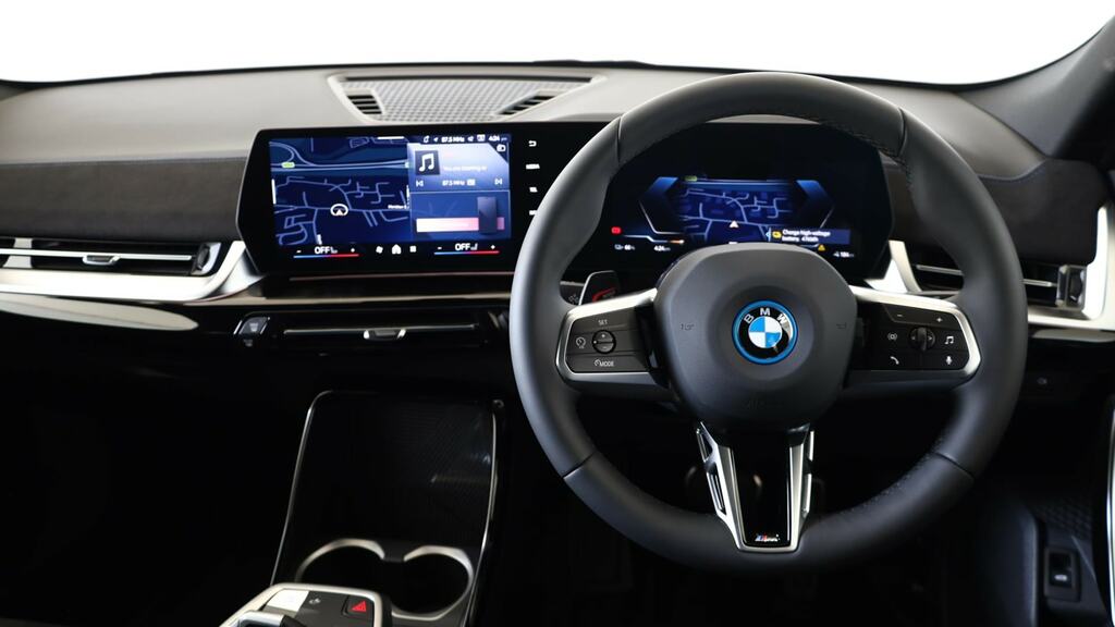 BMW iX2 150Kw Edrive20 Shadow Edition 65Kwh FL26VNO White #5
