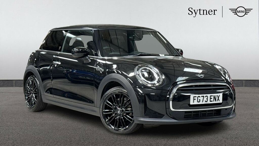 Mini Hatch 1.5 Cooper Exclusive Premium Black