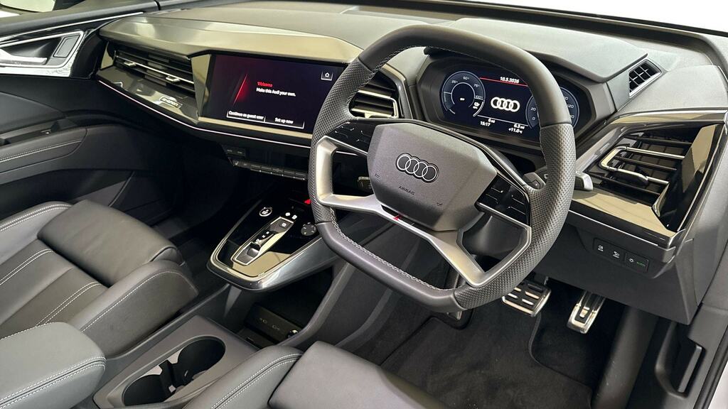 Audi Q4 E Tron 210Kw 45 82Kwh Black Edition Tech Pack YH26FTA Silver #6