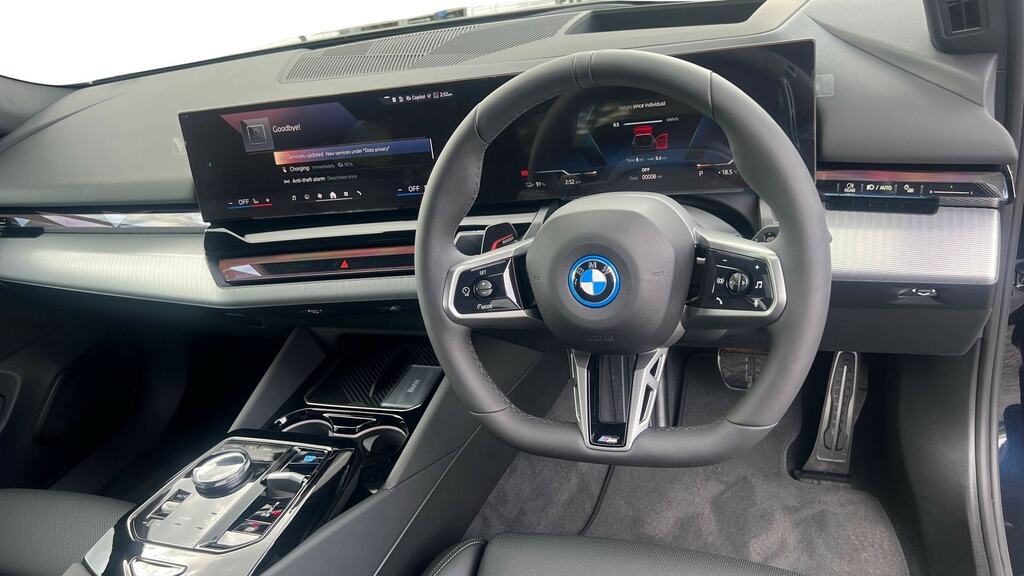BMW i5 250Kw Edrive40 M Sport 84Kwh Tech VO26WDX Black #5