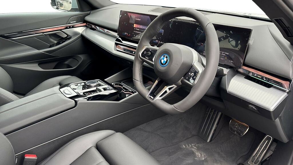 BMW i5 250Kw Edrive40 M Sport 84Kwh Grey #6