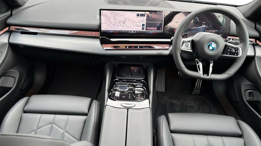BMW i5 250Kw Edrive40 M Sport 84Kwh Grey #4