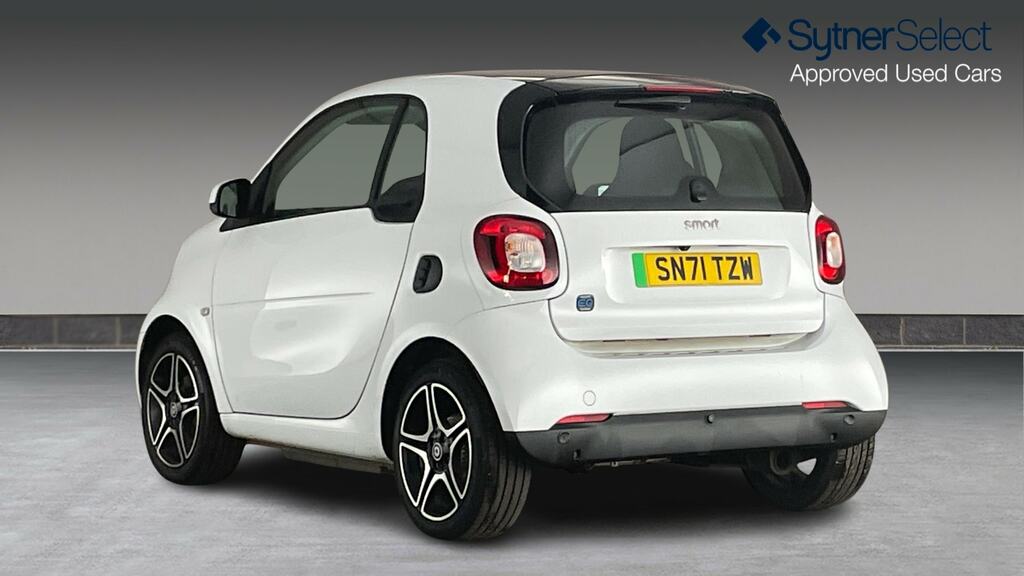 Smart Fortwo Coupe 60Kw Eq Premium 17Kwh 22Kwch SN71TZW White #2