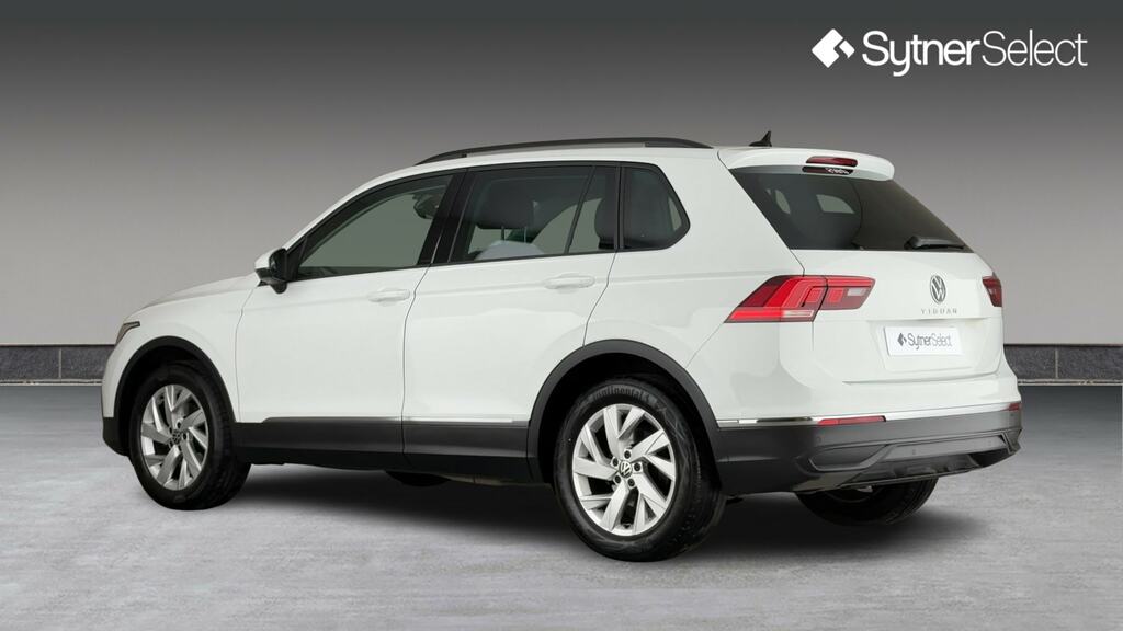 Volkswagen Tiguan 1.5 Tsi 150 Life Dsg VN23KYT White #2