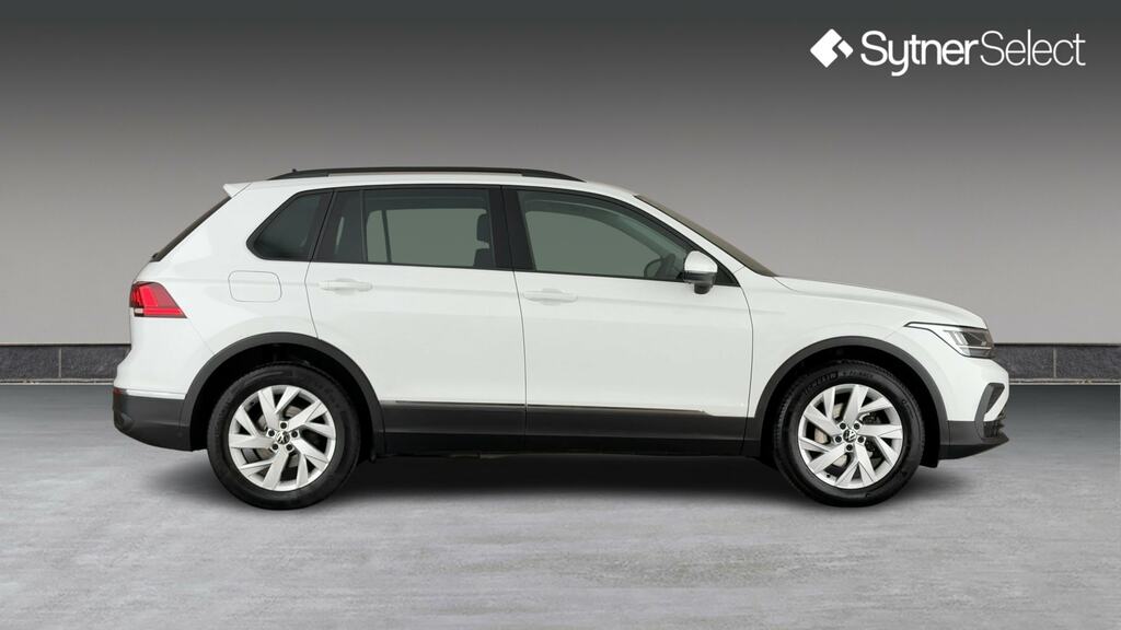 Volkswagen Tiguan 1.5 Tsi 150 Life Dsg VN23KYT White #3