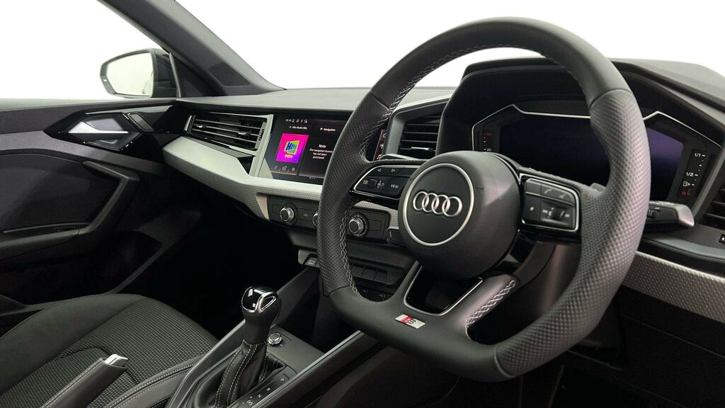 Audi A1 35 Tfsi Black Edition S Tronic FL26RVA Green #6