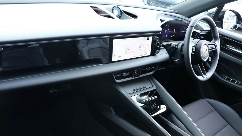 Porsche Macan 265Kw 100Kwh SG75ZHP Black #3