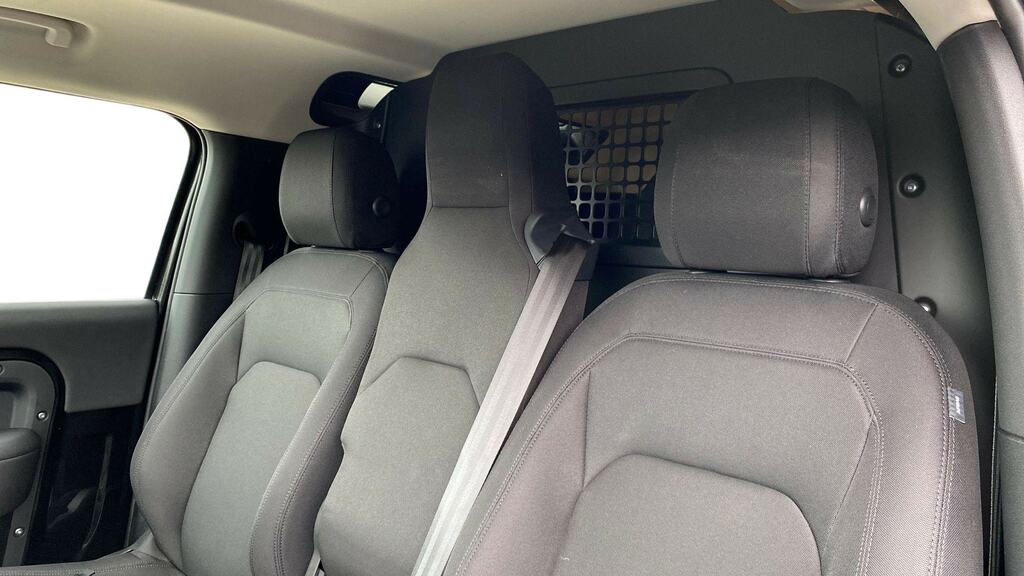 Land Rover Defender 90 3.0 D250 Hard Top DK24WFN Black #4