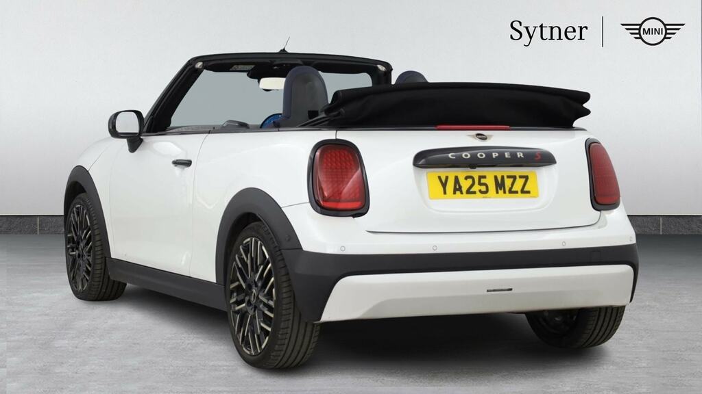 Mini Convertible 2.0 S Exclusive Level 2 YA25MZZ White #2