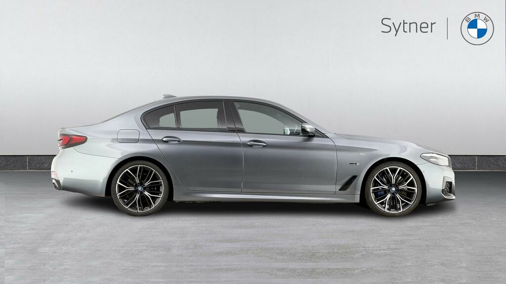 BMW 5 Series 545E Xdrive M Sport Blue #3