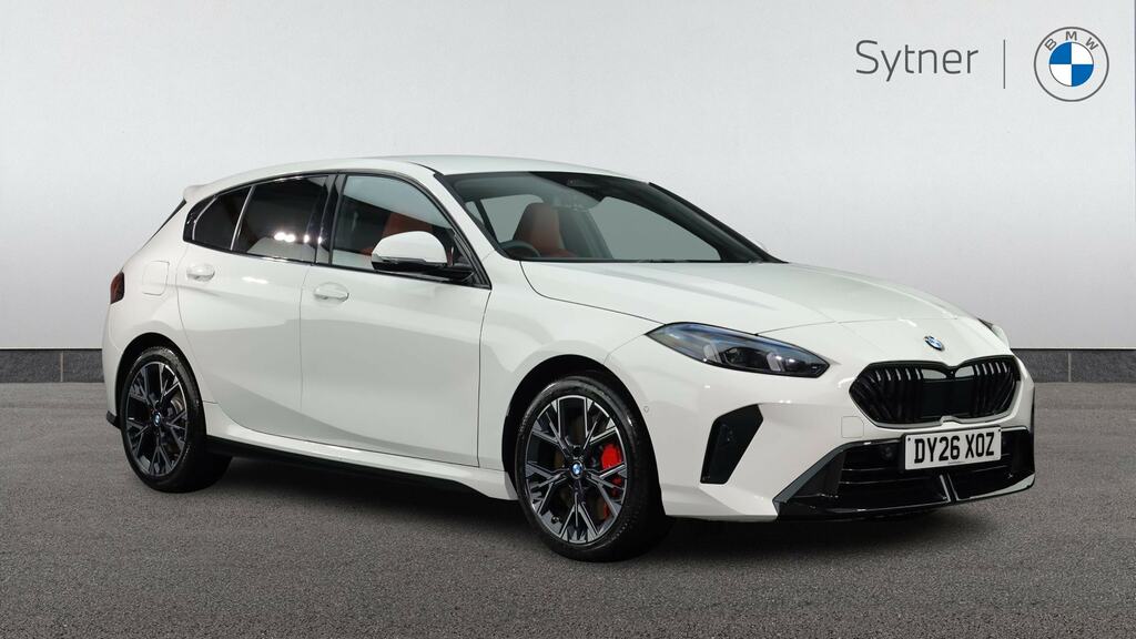 BMW 1 Series 120 M Sport Step White
