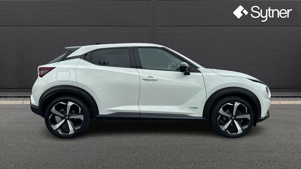 Nissan Juke 1.6 Hybrid Tekna NL72KVP White #4