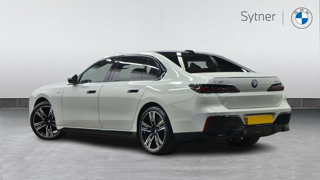 BMW i7 400Kw Xdrive60 M Sport 105.7Kwh White #2