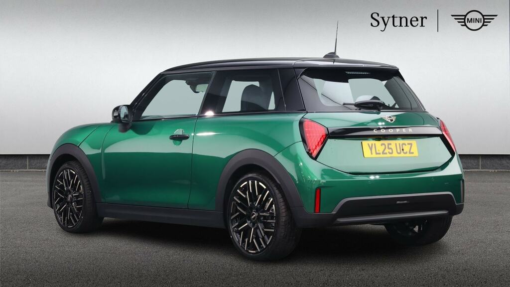 Mini Hatch 1.5 C Exclusive YL25UCZ Green #2