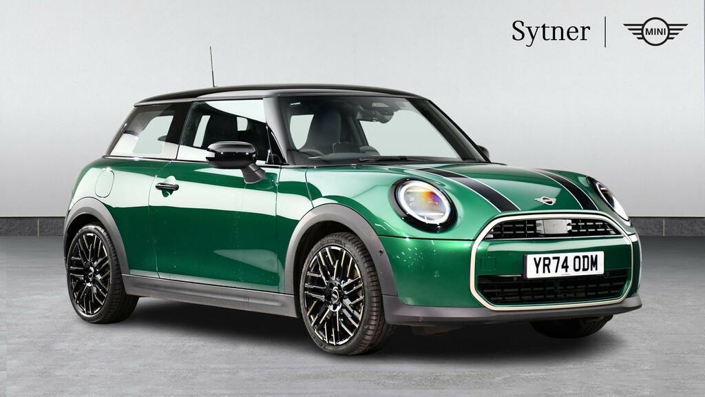 Mini Hatch 1.5 C Exclusive Level 1 YR74ODM Green